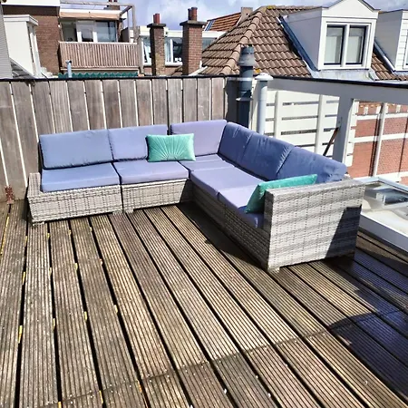 Family House Scheveningen Beach Apartment